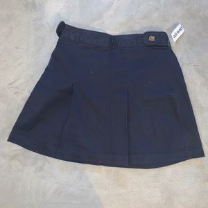 ❄️5/$20 Old Navy skort